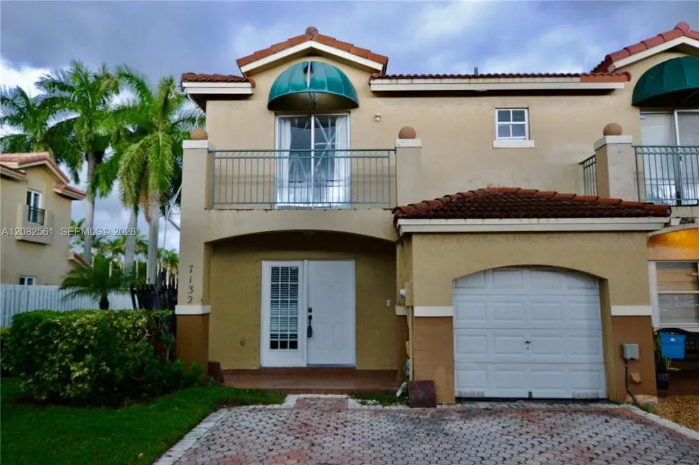 7132 SW 158th Path Miami, FL 33193