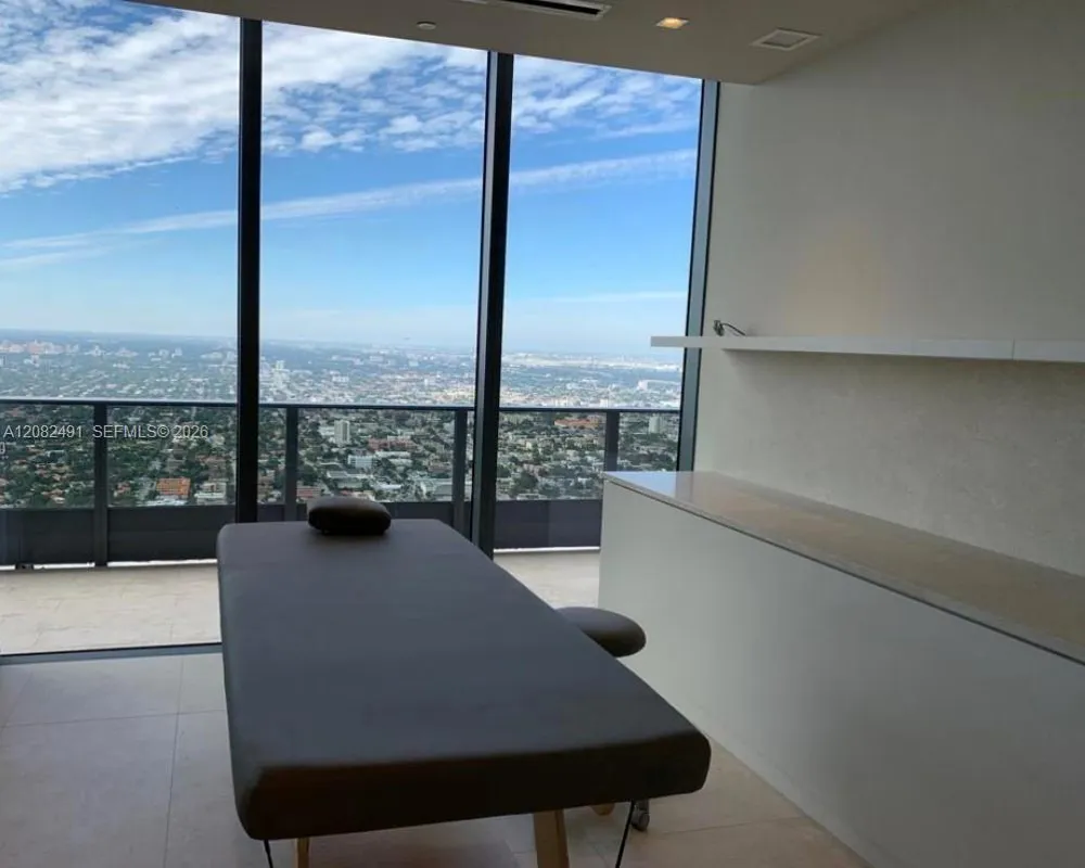 1000 Brickell Plaza #2406 Miami, FL 33131