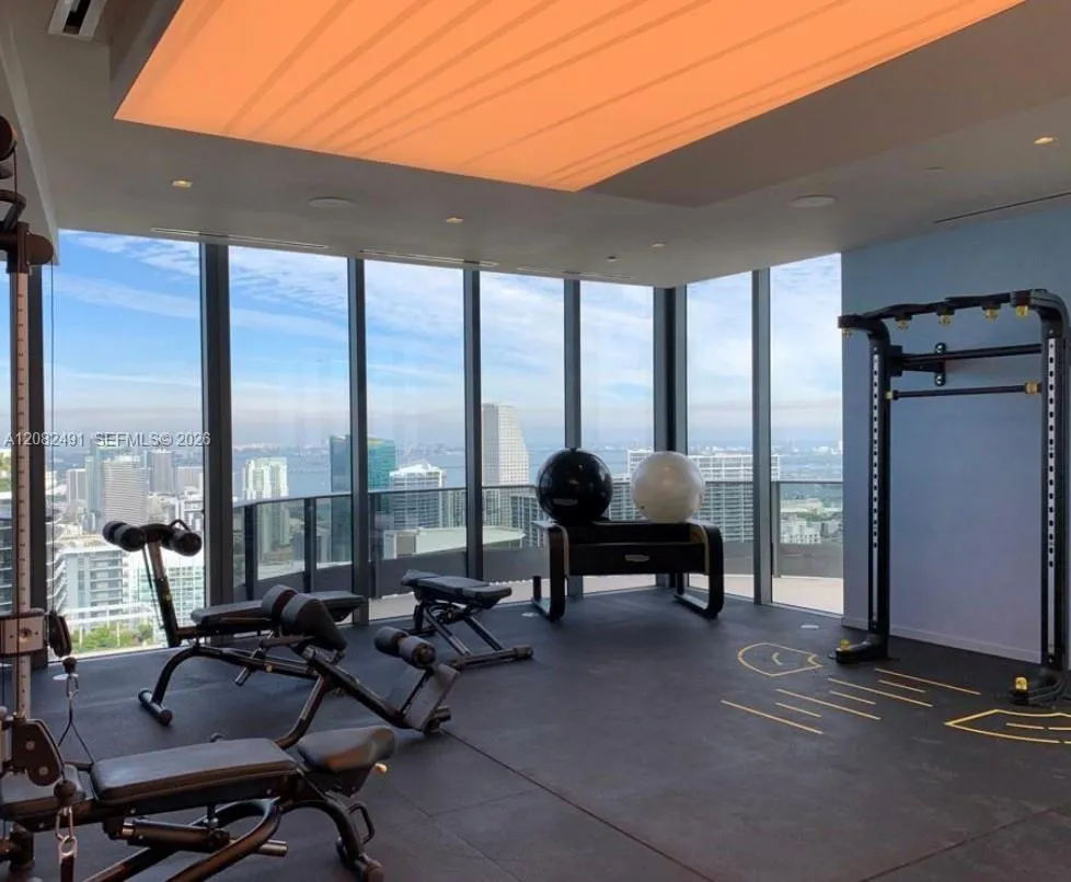 1000 Brickell Plaza #2406 Miami, FL 33131