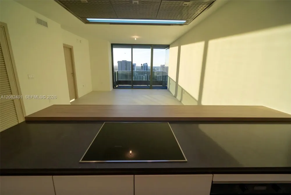 1000 Brickell Plaza #2406 Miami, FL 33131