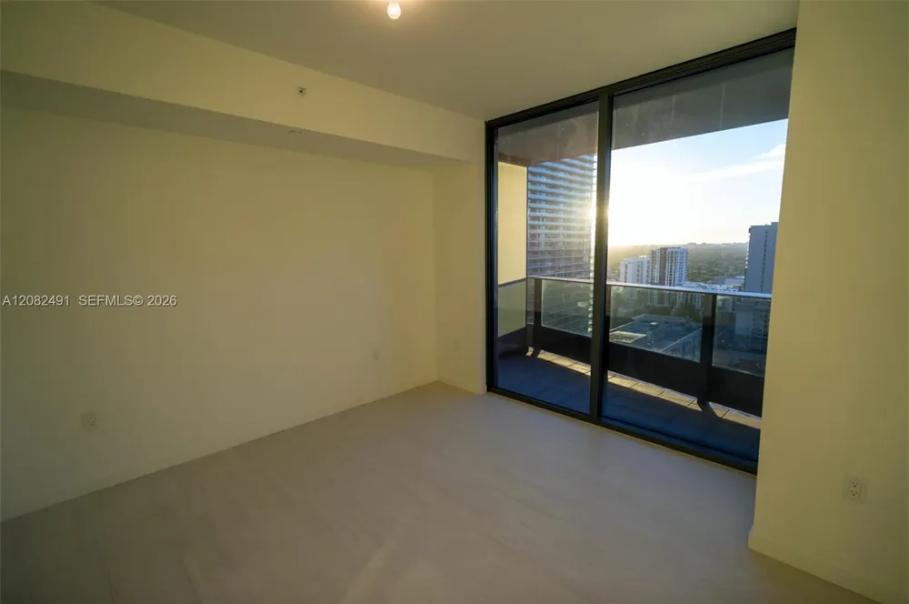 1000 Brickell Plaza #2406 Miami, FL 33131