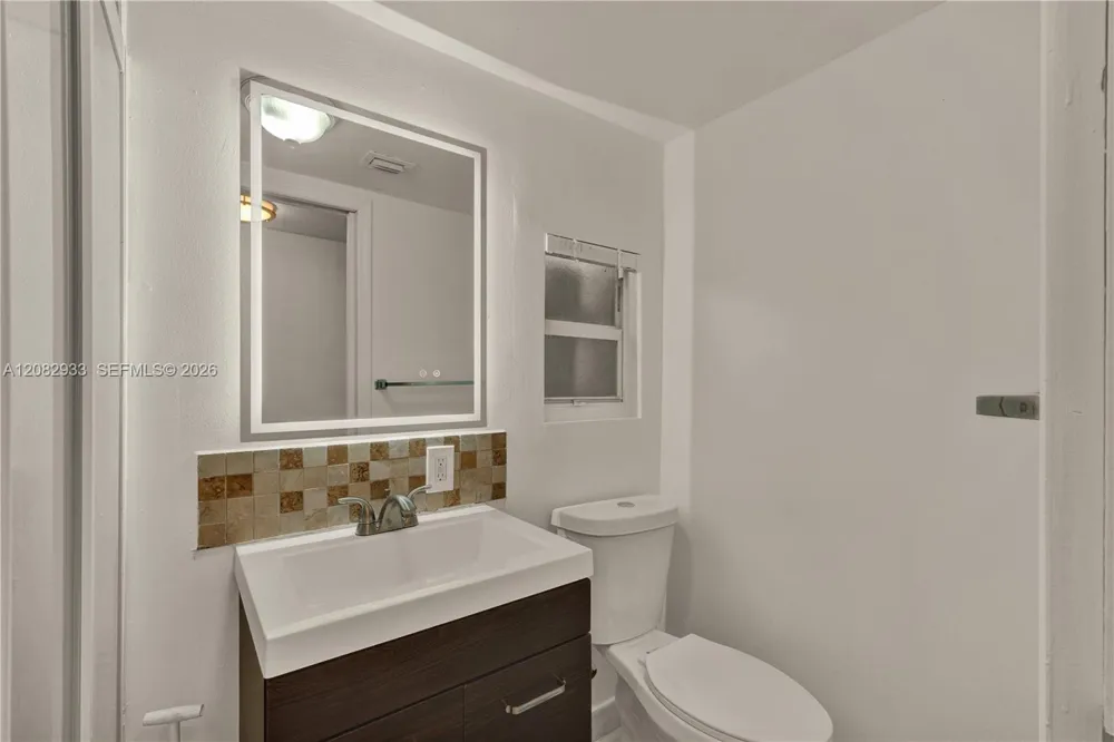 2145 SW 7th St #3 Miami, FL 33135