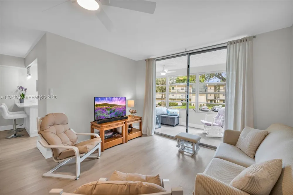 9091 Lime Bay Blvd #211 Tamarac, FL 33321