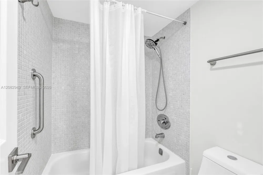 9091 Lime Bay Blvd #211 Tamarac, FL 33321