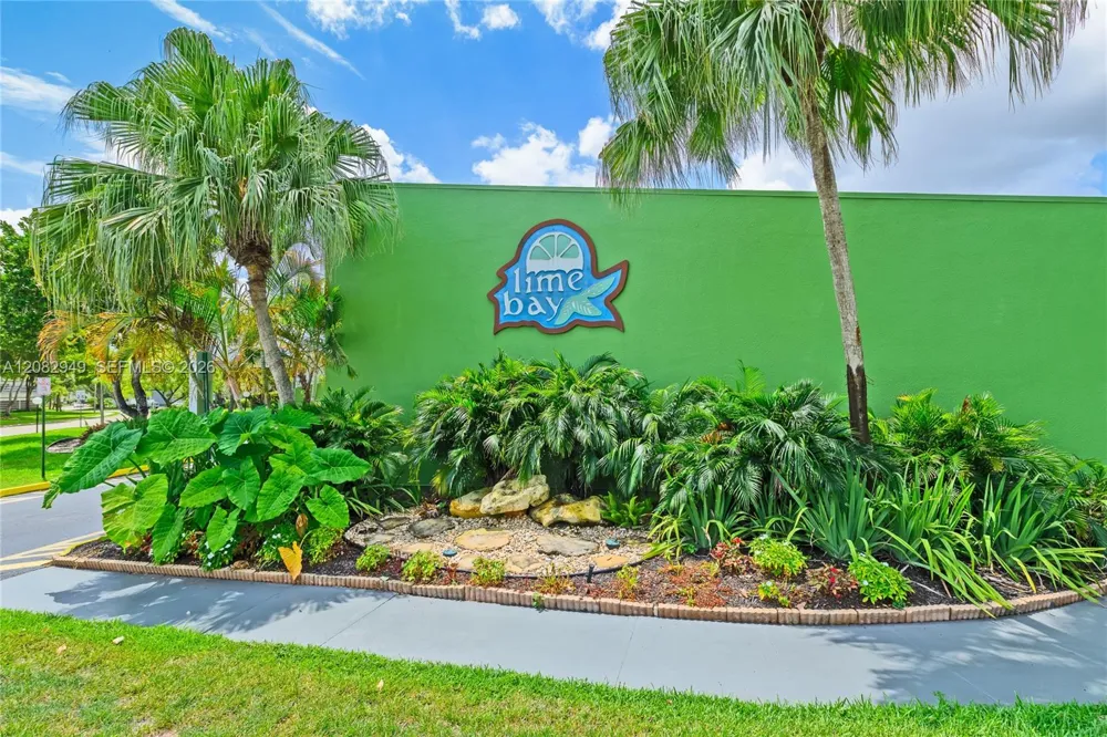 9091 Lime Bay Blvd #211 Tamarac, FL 33321