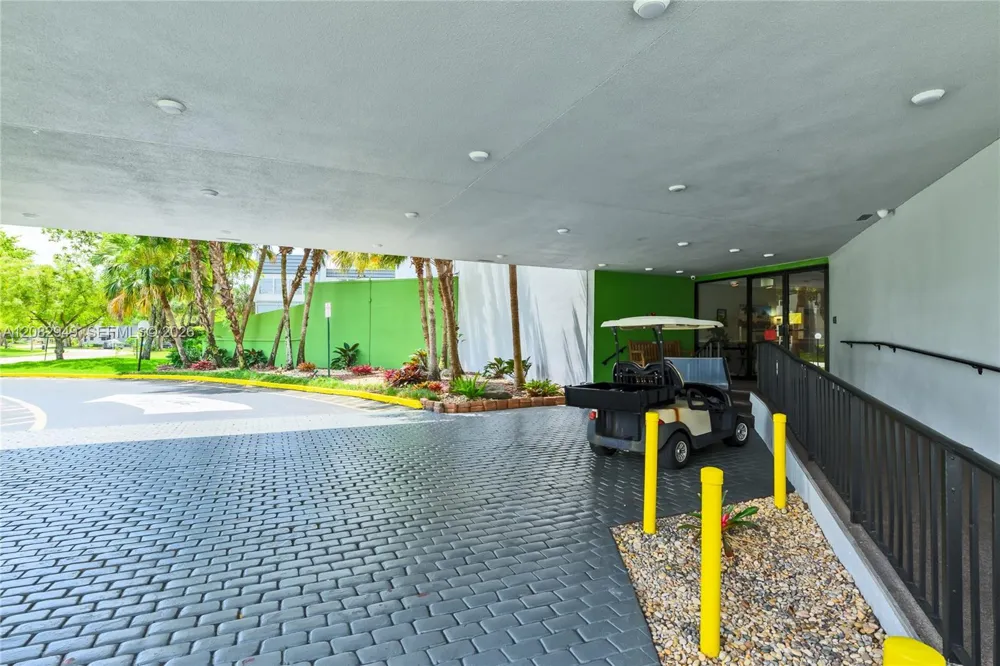 9091 Lime Bay Blvd #211 Tamarac, FL 33321