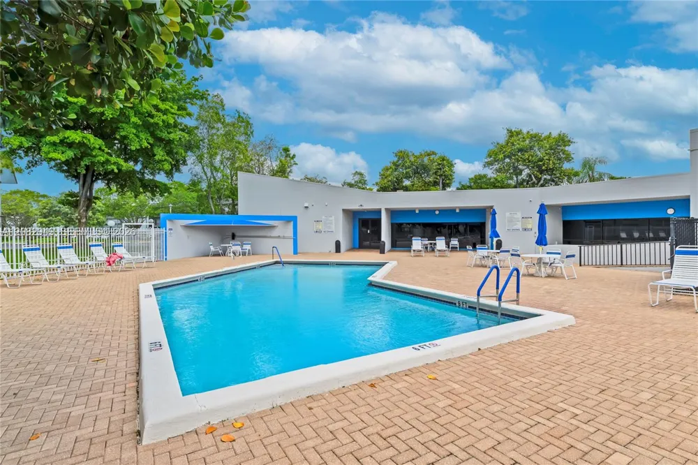 9091 Lime Bay Blvd #211 Tamarac, FL 33321