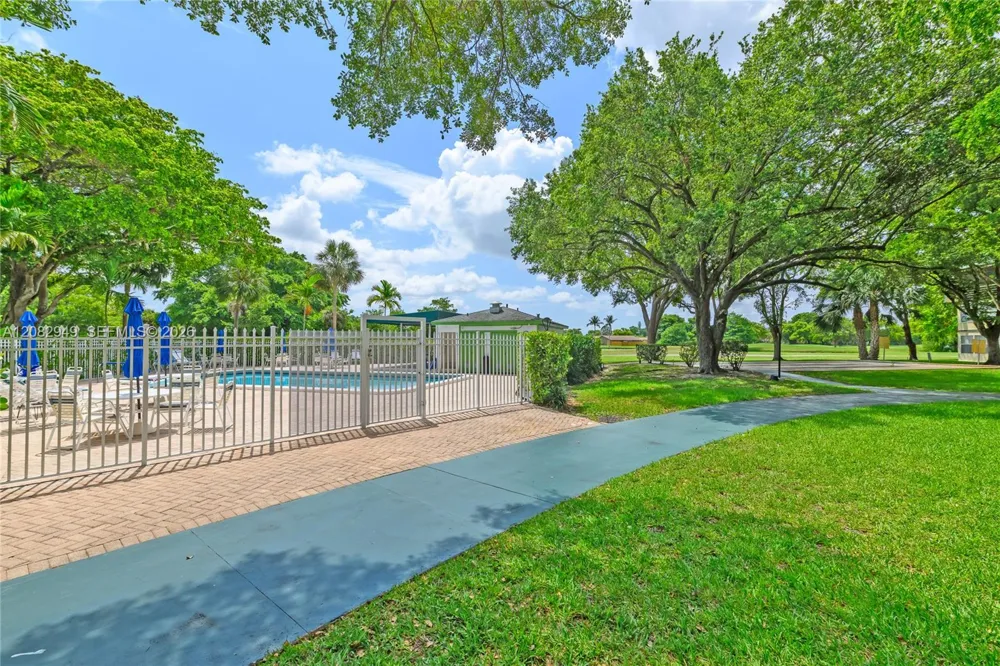 9091 Lime Bay Blvd #211 Tamarac, FL 33321