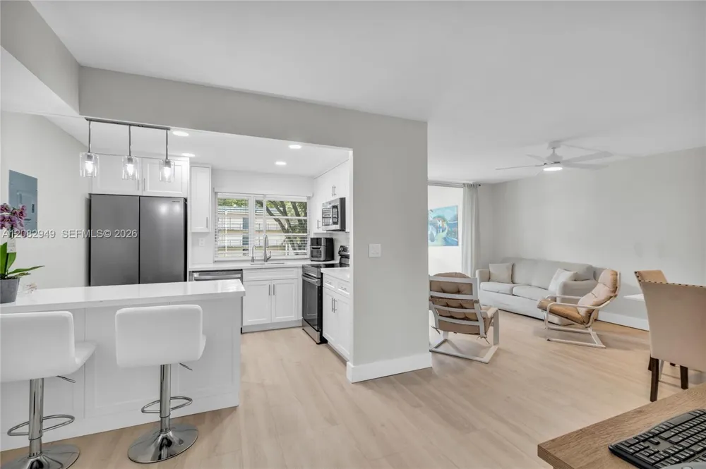 9091 Lime Bay Blvd #211 Tamarac, FL 33321
