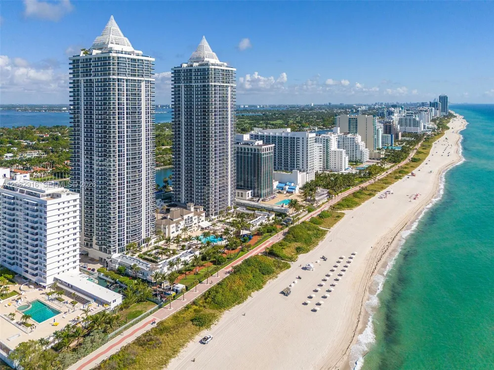 4779 Collins Ave #1805 Miami Beach, FL 33140