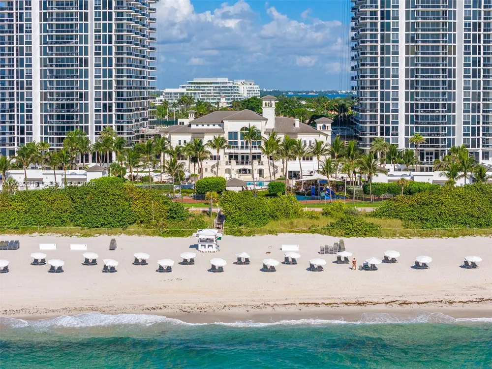 4779 Collins Ave #1805 Miami Beach, FL 33140