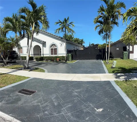 709 SE 13th Ter #709