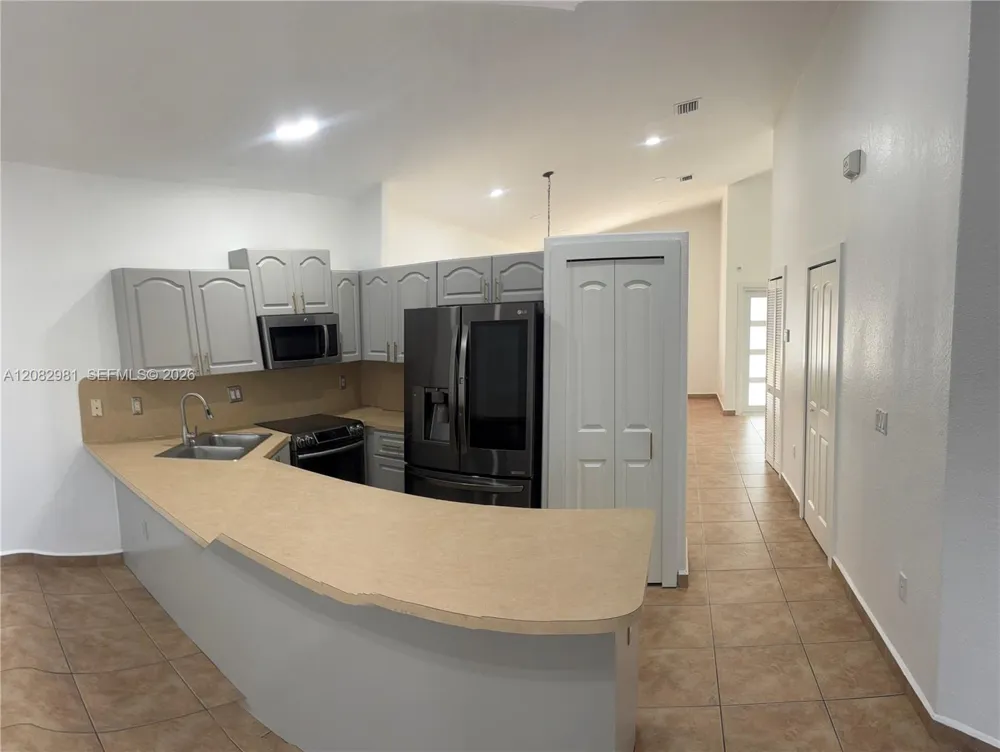 709 SE 13th Ter #709 Homestead, FL 33033