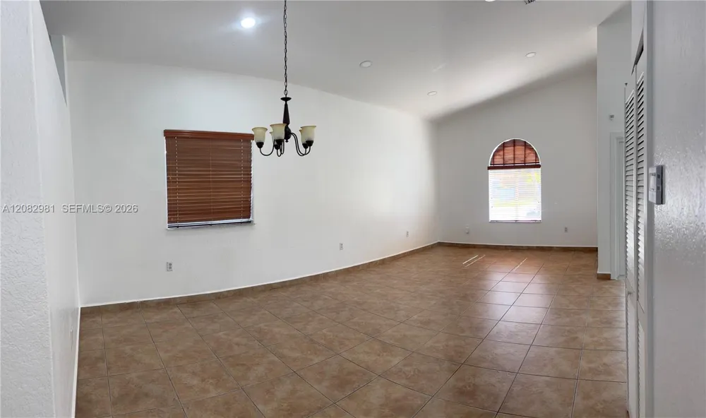 709 SE 13th Ter #709 Homestead, FL 33033
