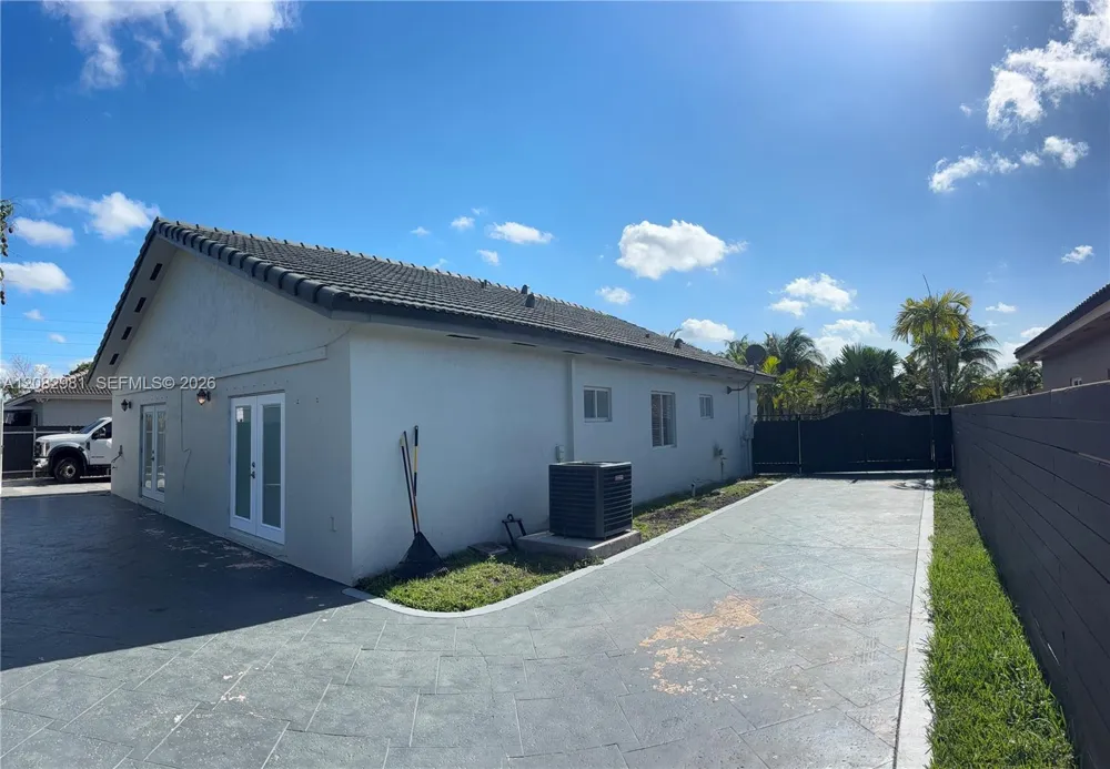 709 SE 13th Ter #709 Homestead, FL 33033