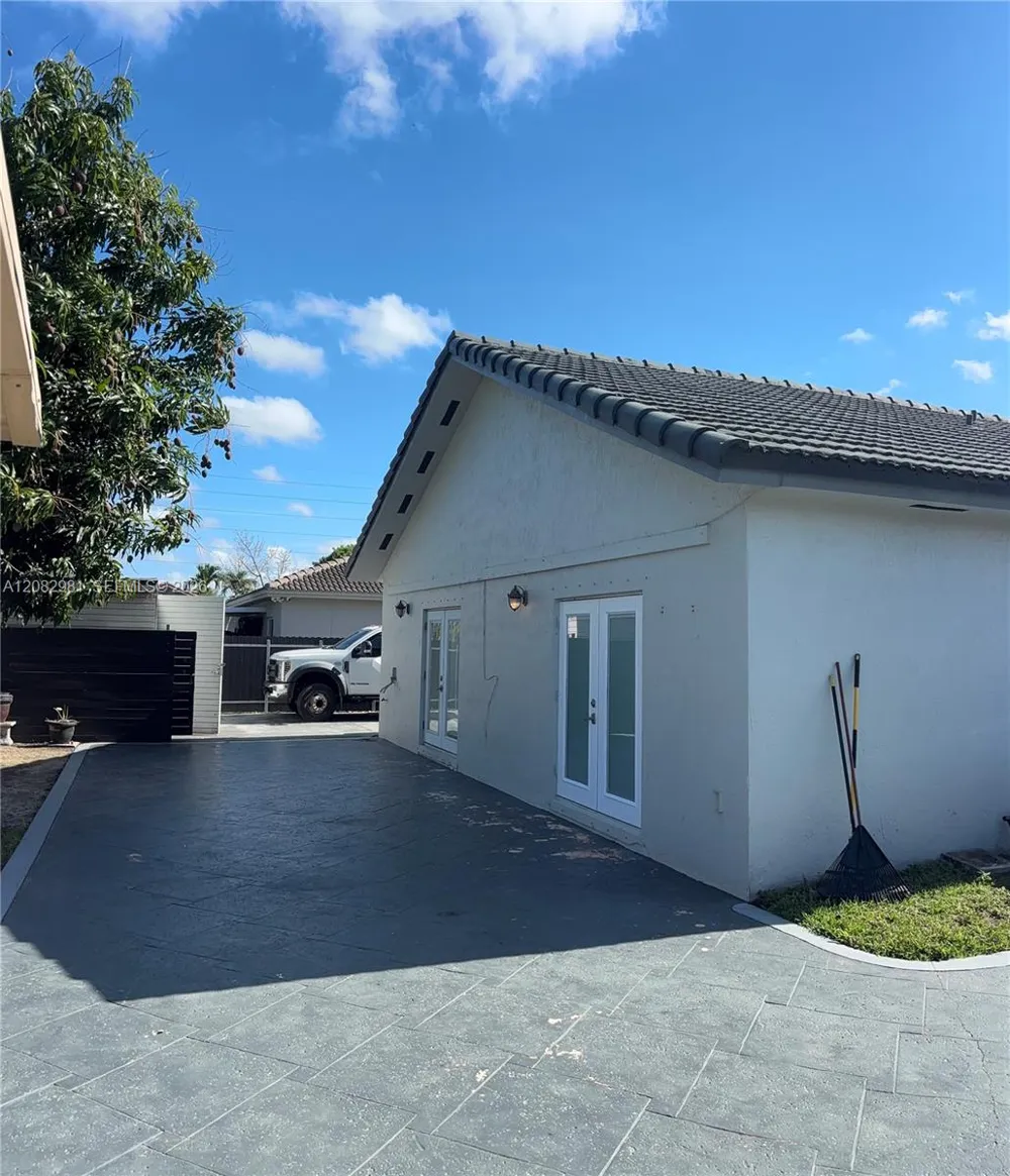 709 SE 13th Ter #709 Homestead, FL 33033