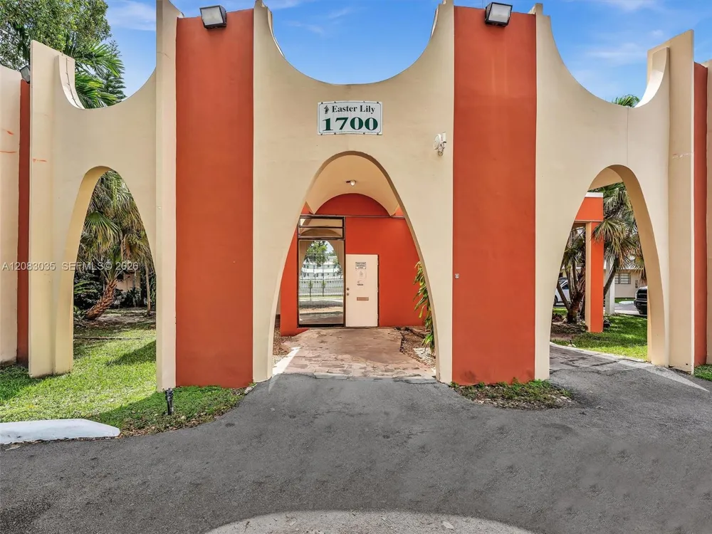 1700 NE 191st St #102 Miami, FL 33179