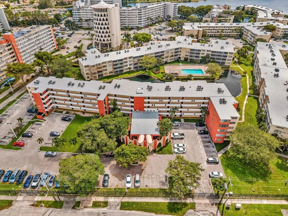 1700 NE 191st St #102 Miami, FL 33179
