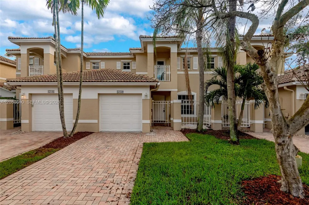 17139 NW 23rd St Pembroke Pines, FL 33028