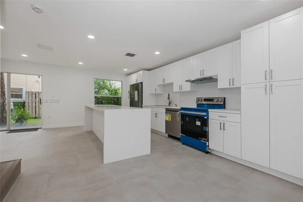 17139 NW 23rd St Pembroke Pines, FL 33028