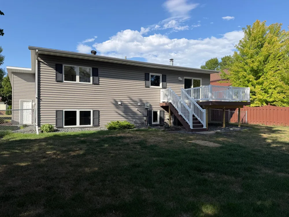 1608 38th Avenue S Fargo, ND 58104