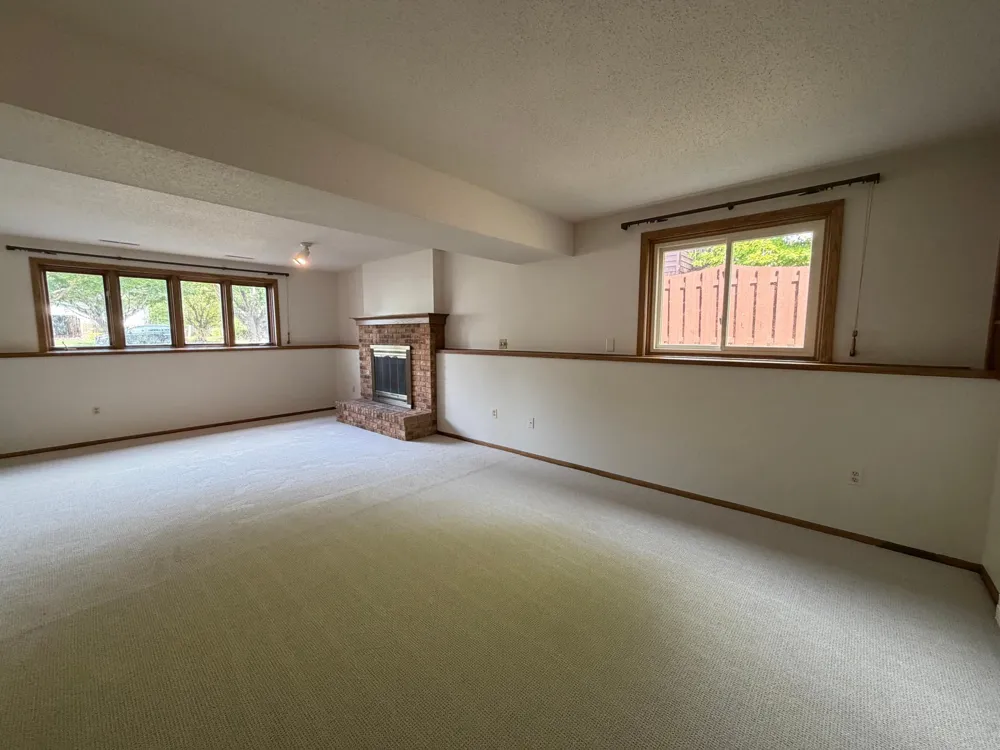 1608 38th Avenue S Fargo, ND 58104