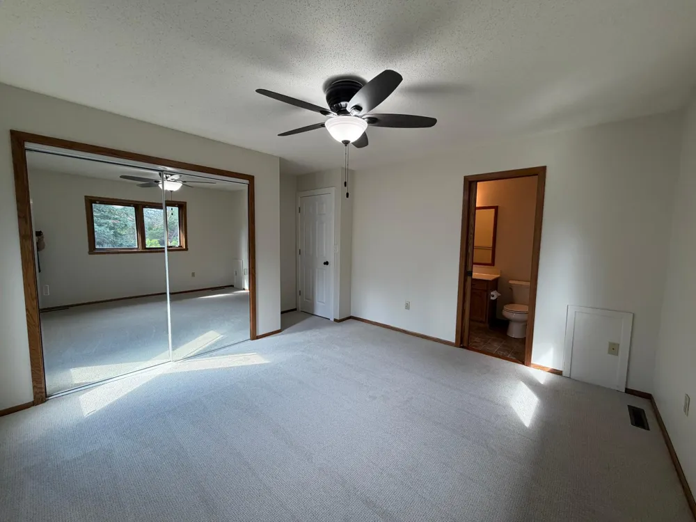 1608 38th Avenue S Fargo, ND 58104