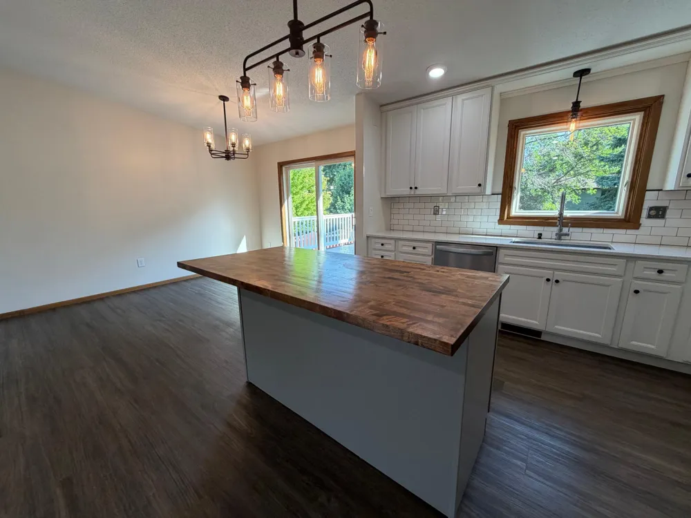 1608 38th Avenue S Fargo, ND 58104