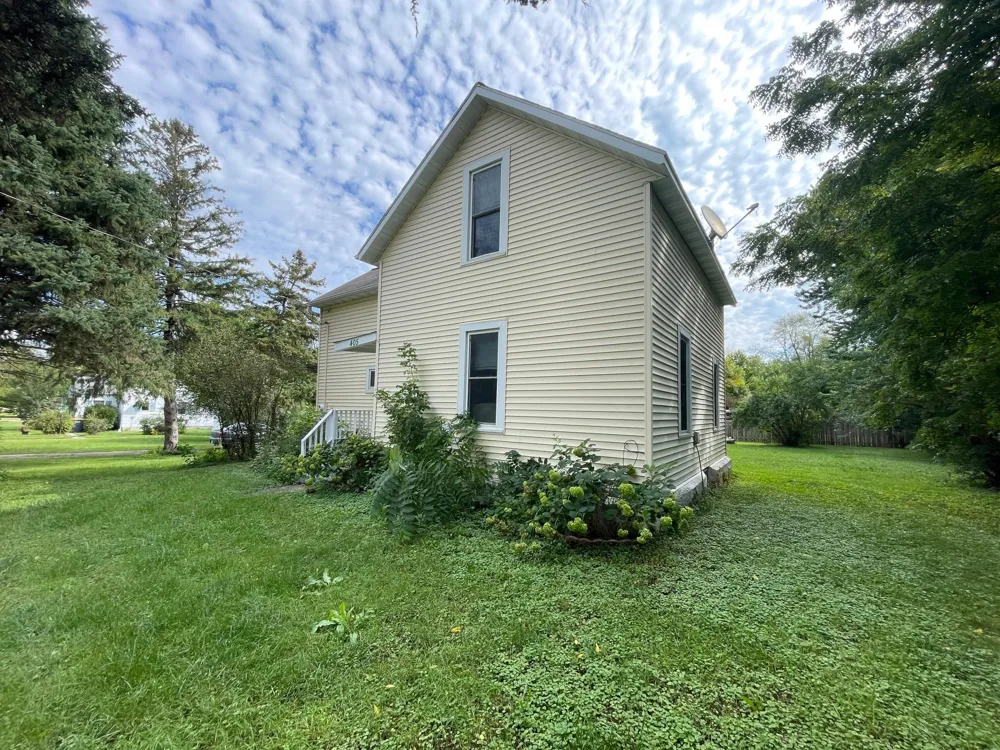 405 Central Avenue S Mapleton, MN 56065