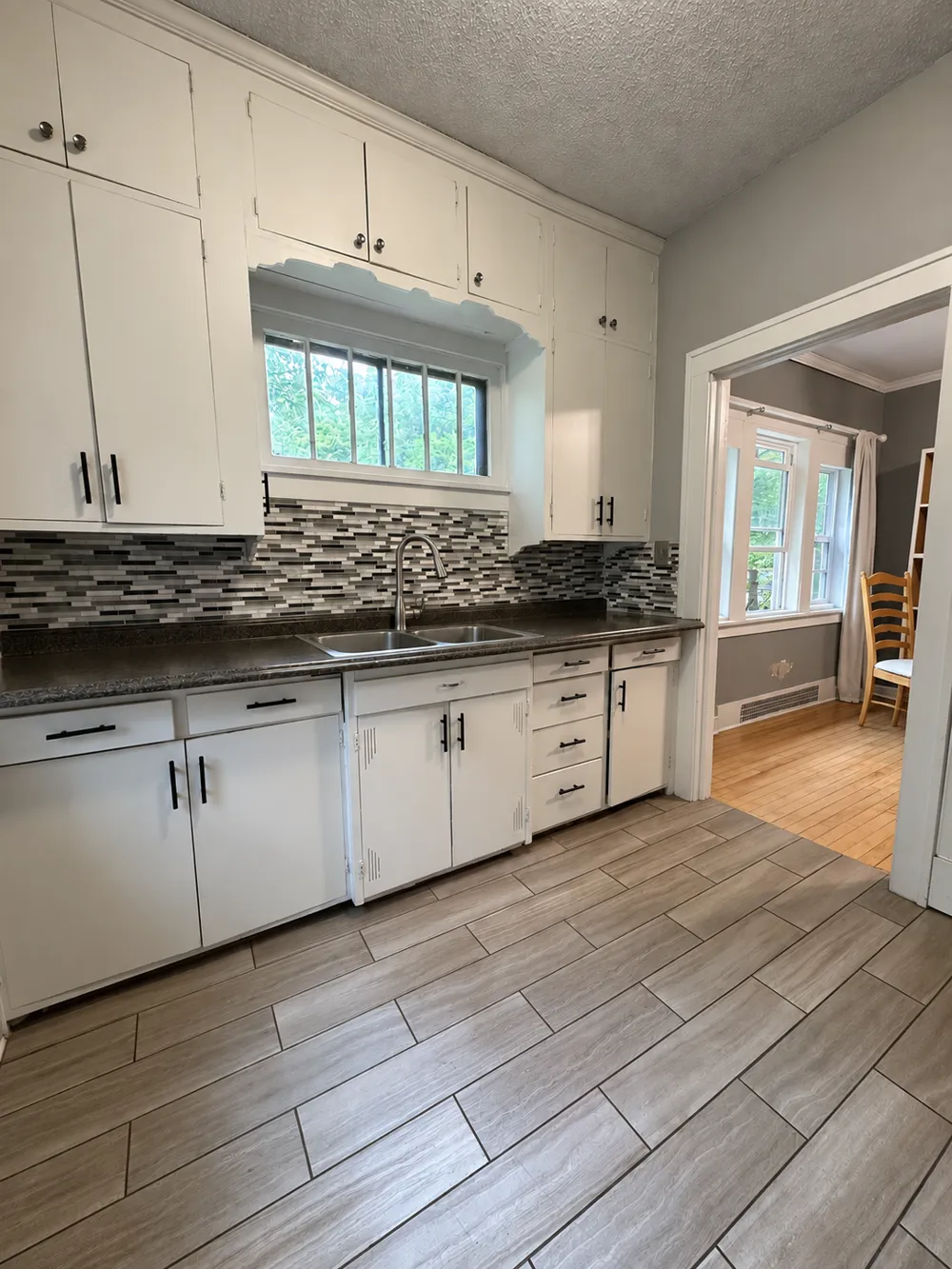 1034 University Drive Fargo, ND 58102