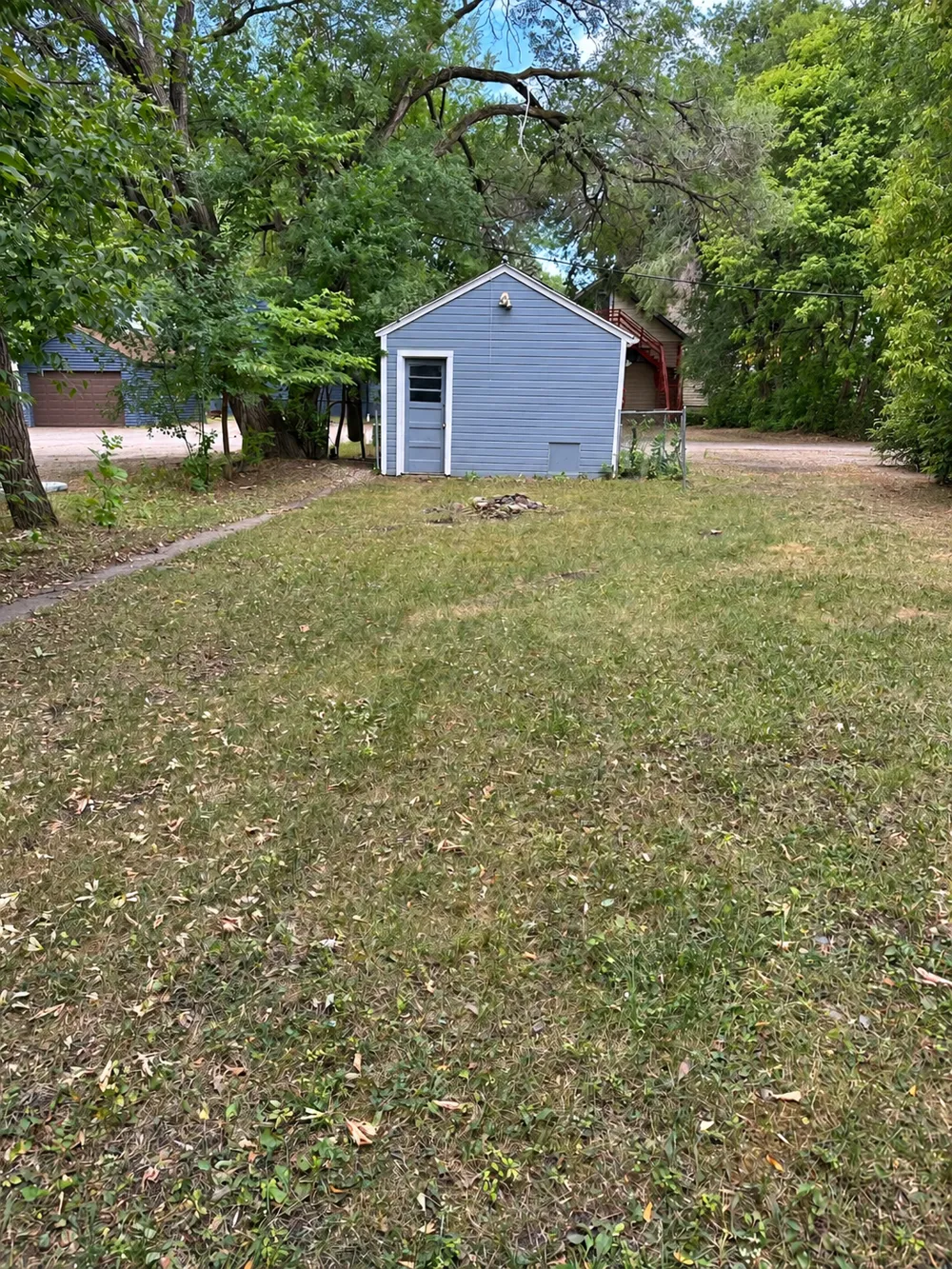 1034 University Drive Fargo, ND 58102