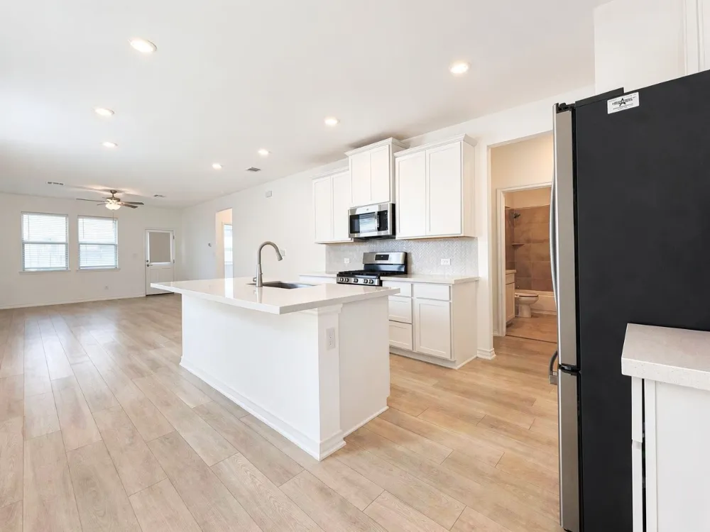 366 Papaya Drive Buda, TX 78610