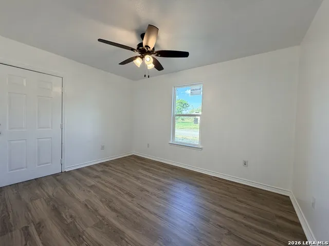 539 WACO ST Pleasanton, TX 78064