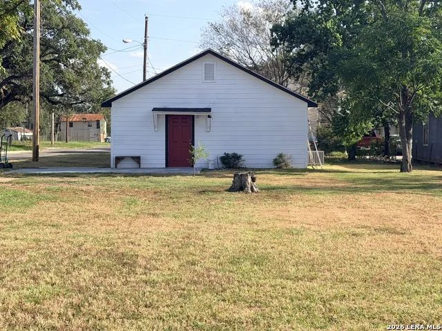 539 WACO ST Pleasanton, TX 78064