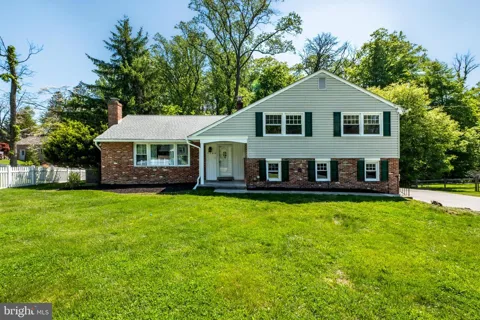 1390 PAXON PLACE