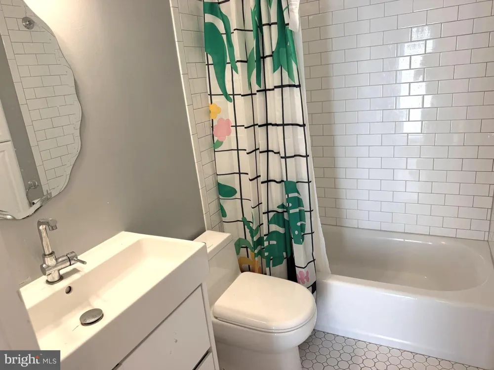 6062 HOLLOW HILL LANE Springfield, VA 22152