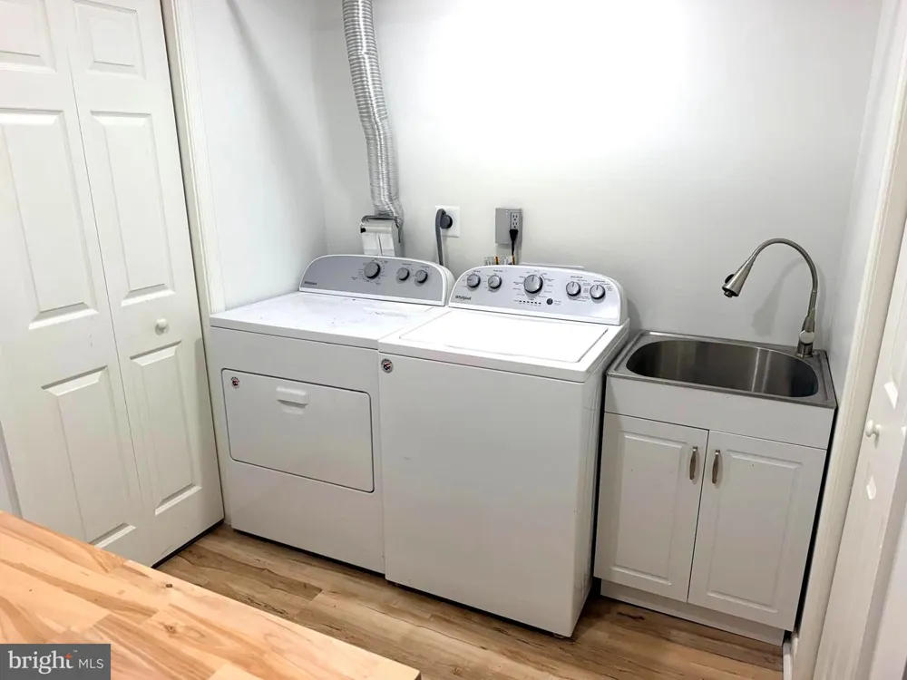 6062 HOLLOW HILL LANE Springfield, VA 22152