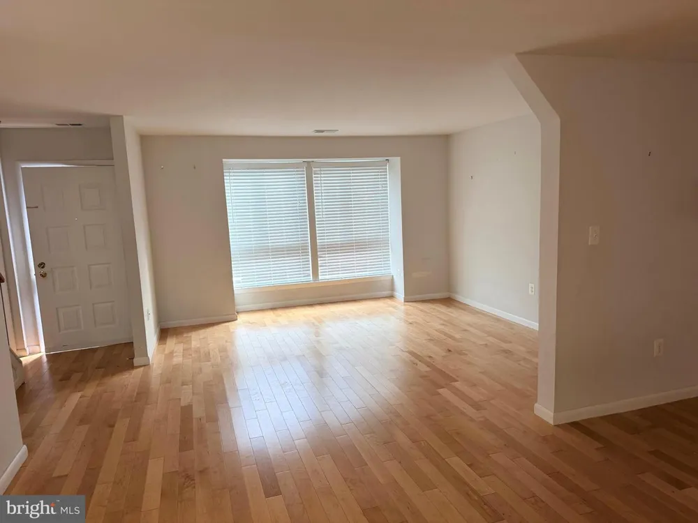 6062 HOLLOW HILL LANE Springfield, VA 22152