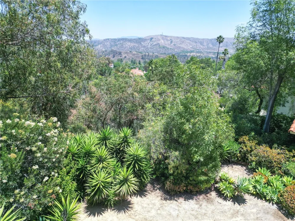 50237210 Skyline View Santa Ana, CA 92705