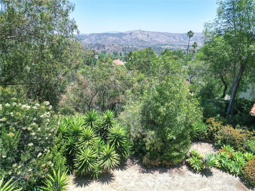 50237210 Skyline View Santa Ana, CA 92705