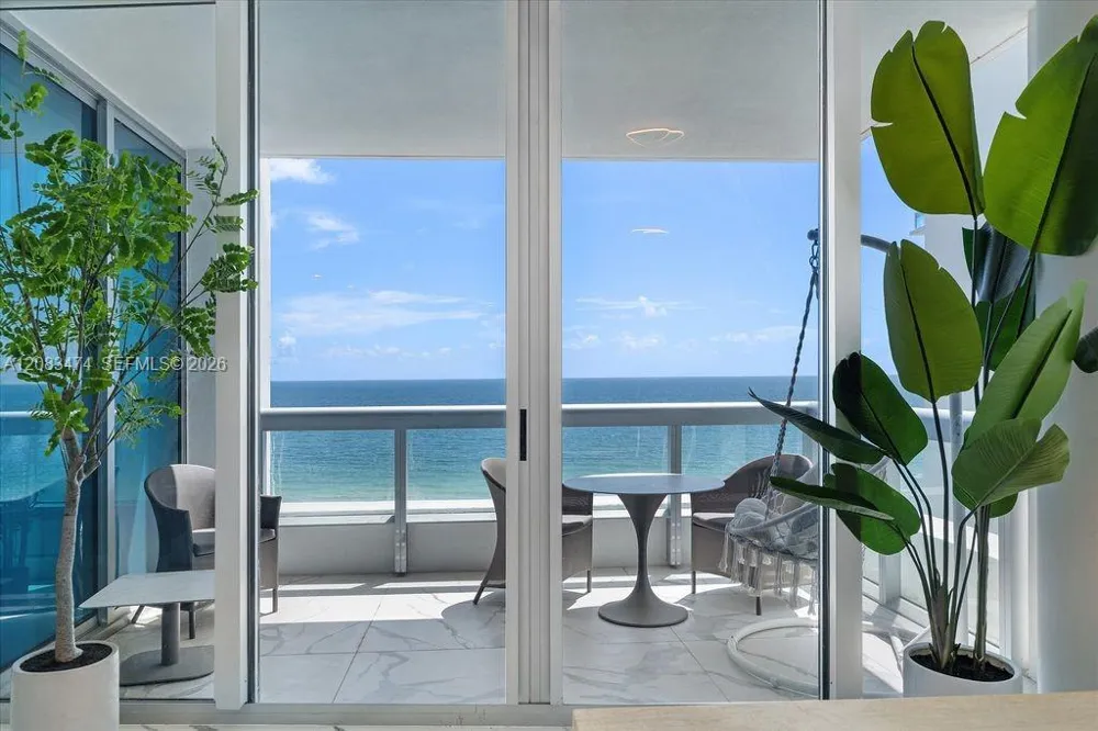 6899 Collins Ave #1008 Miami Beach, FL 33141