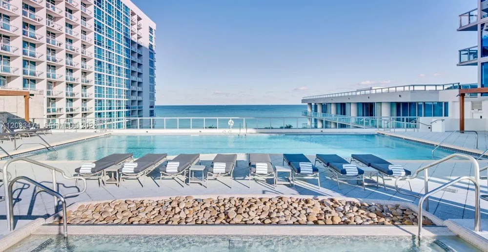 6899 Collins Ave #1008 Miami Beach, FL 33141