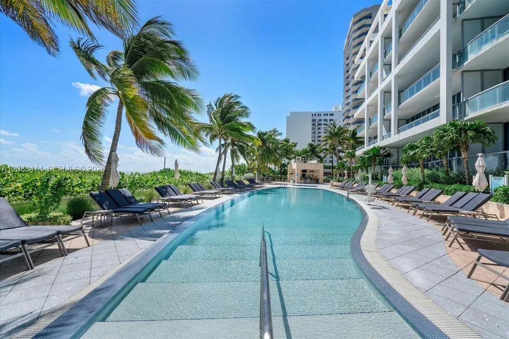 6899 Collins Ave #1008 Miami Beach, FL 33141
