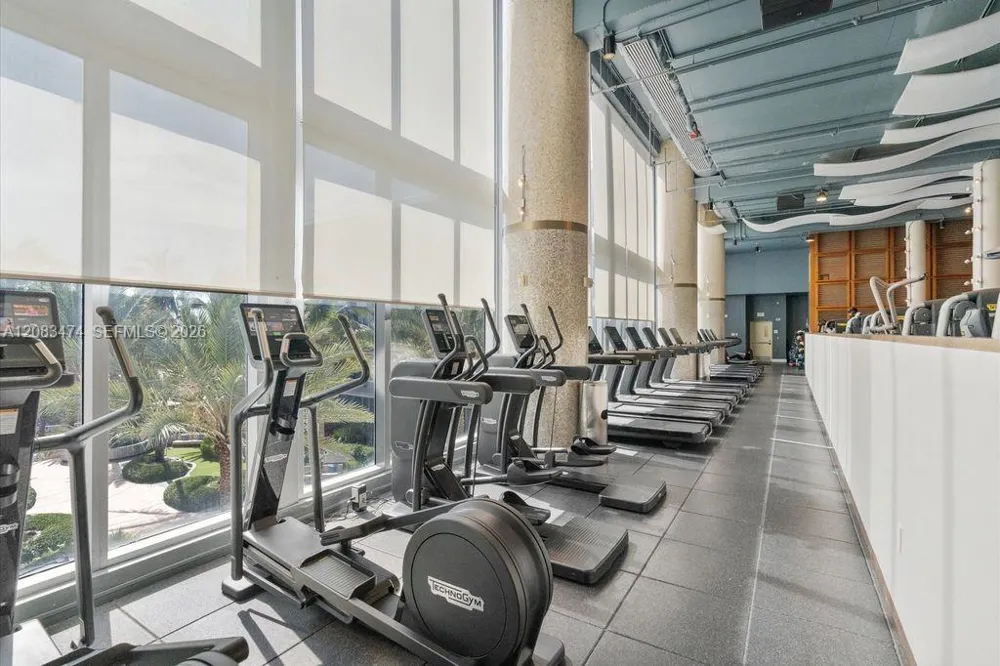 6899 Collins Ave #1008 Miami Beach, FL 33141