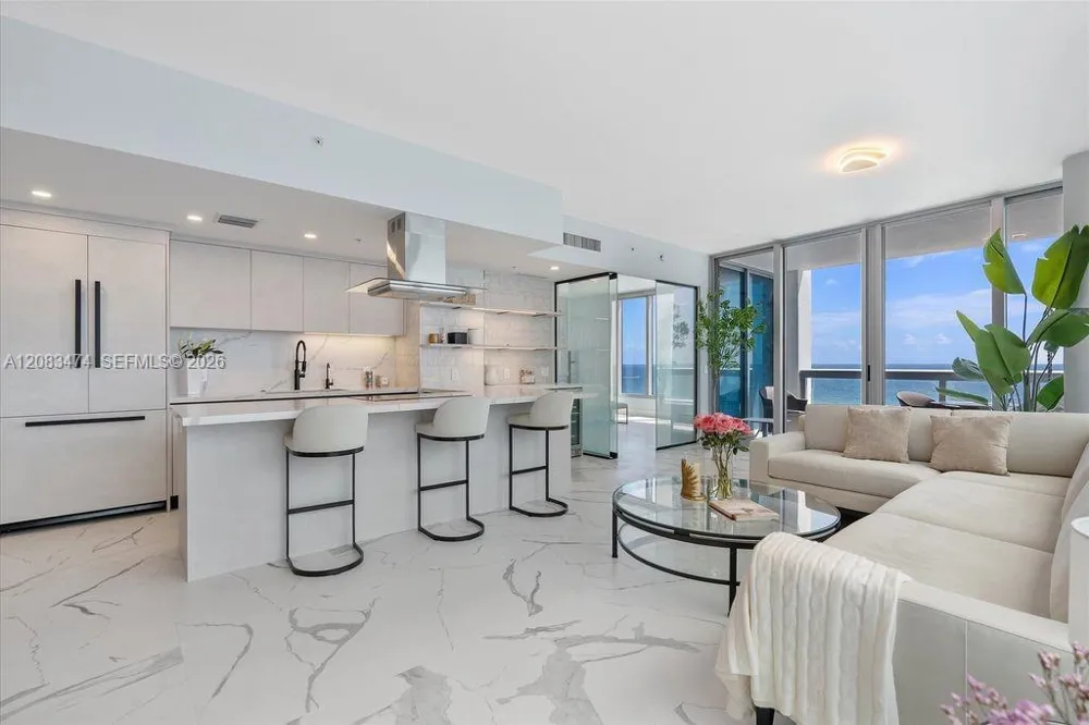 6899 Collins Ave #1008 Miami Beach, FL 33141