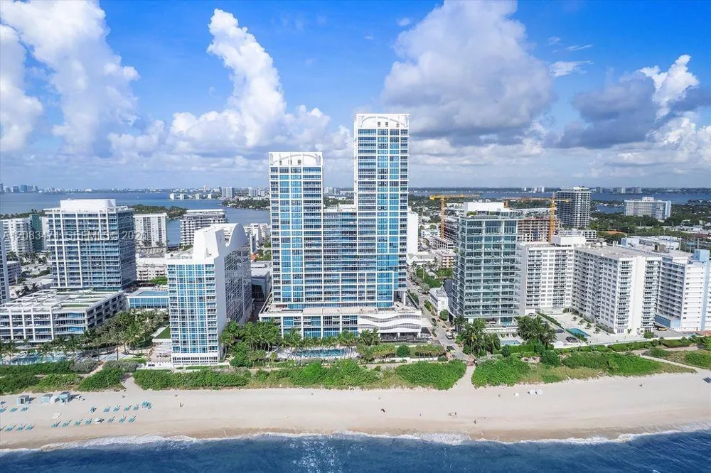 6899 Collins Ave #1008 Miami Beach, FL 33141