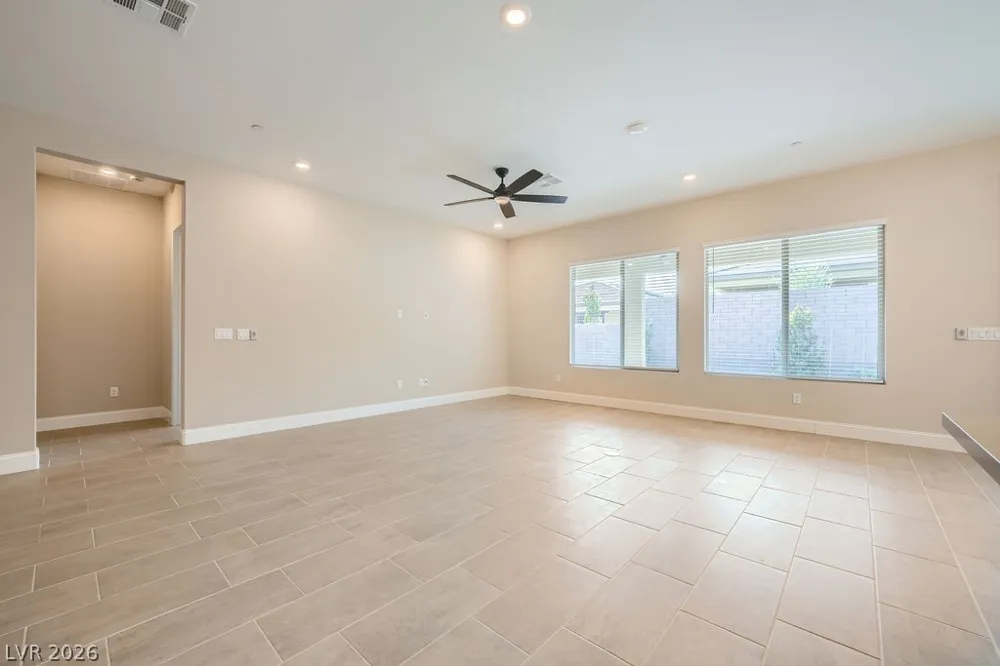 10049 Auburn Rose Avenue Las Vegas, NV 89143