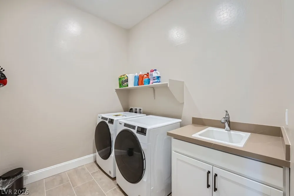 10049 Auburn Rose Avenue Las Vegas, NV 89143