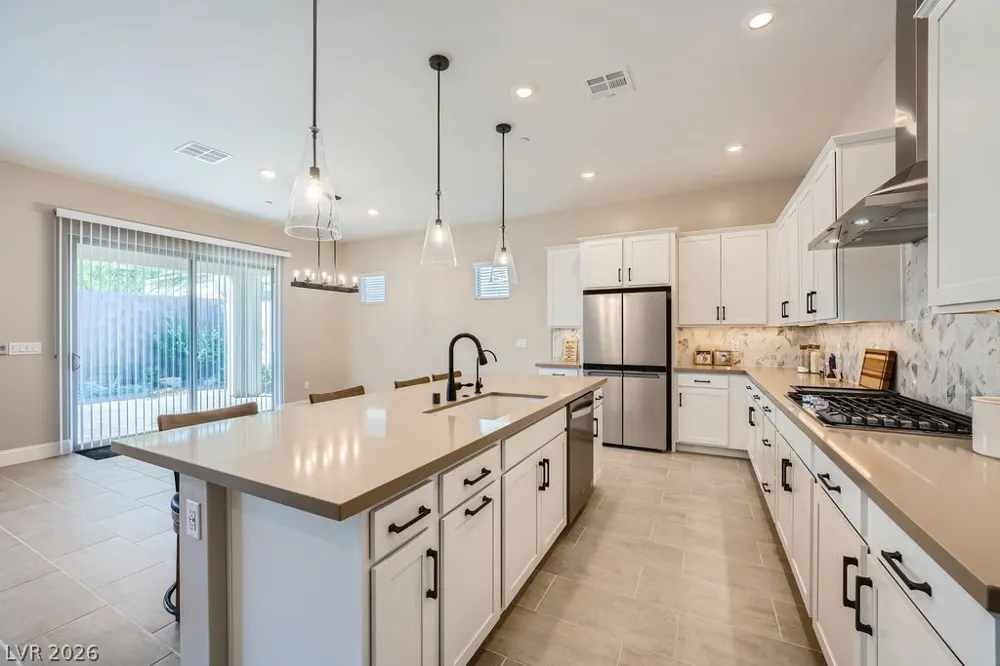 10049 Auburn Rose Avenue Las Vegas, NV 89143
