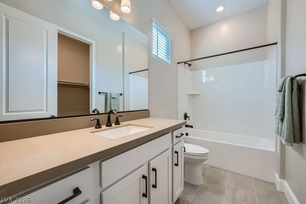 10049 Auburn Rose Avenue Las Vegas, NV 89143